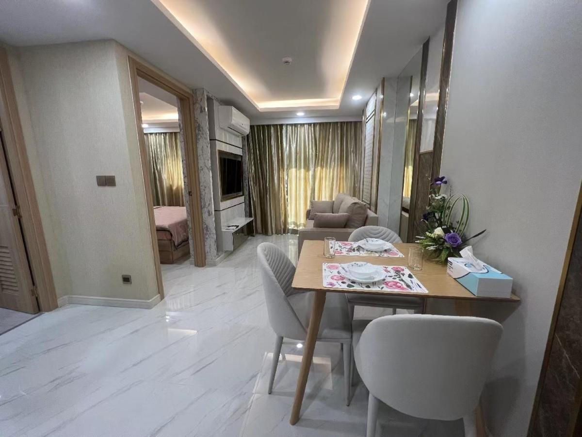 חוף ג'ומטיין Romantic Beach Apartment芭堤雅水系高档酒店式公寓可做饭 מראה חיצוני תמונה